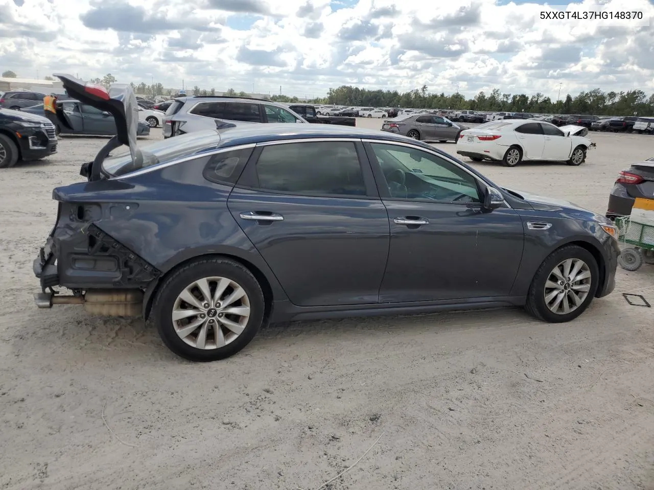 5XXGT4L37HG148370 2017 Kia Optima Lx