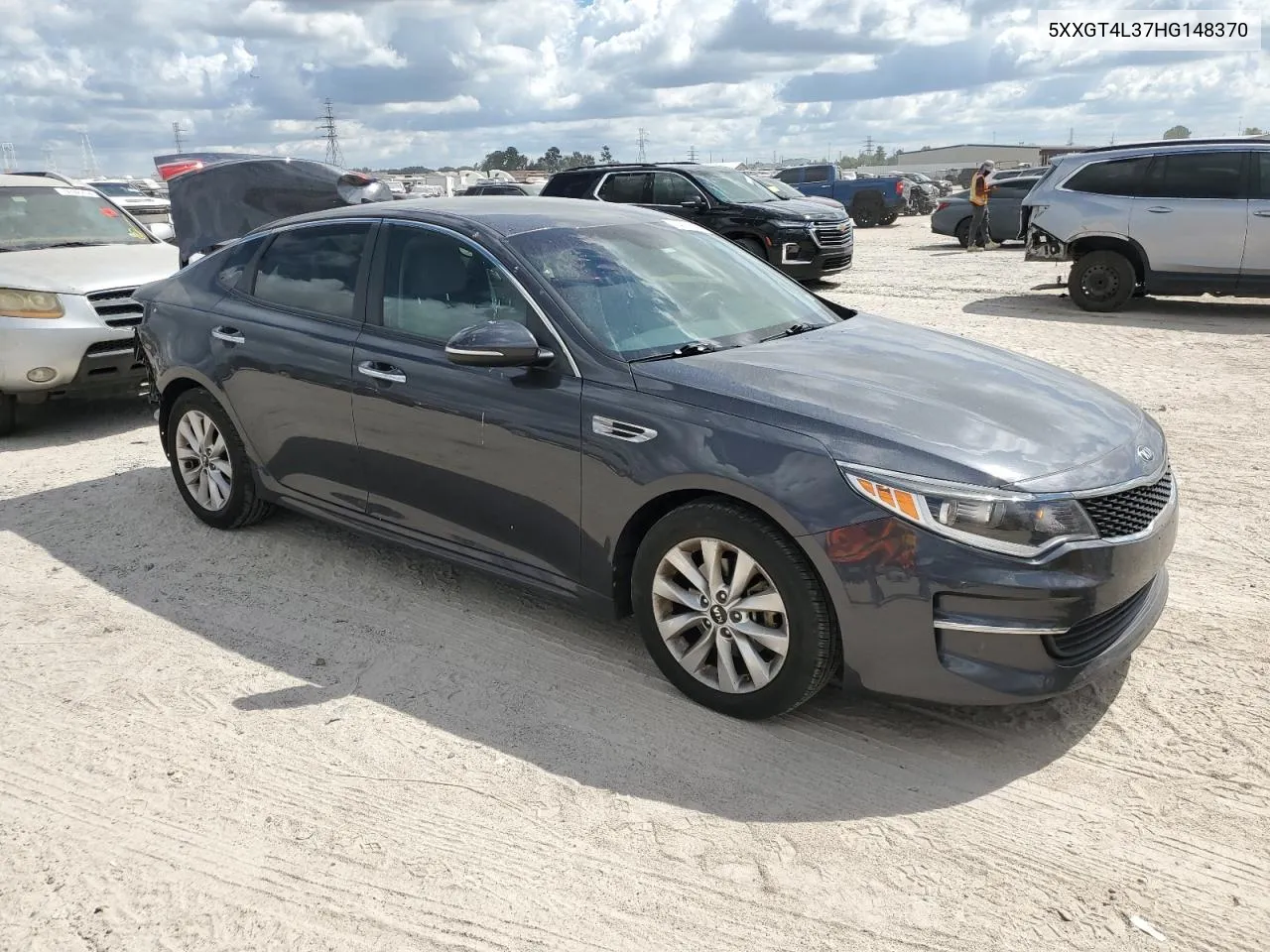 5XXGT4L37HG148370 2017 Kia Optima Lx