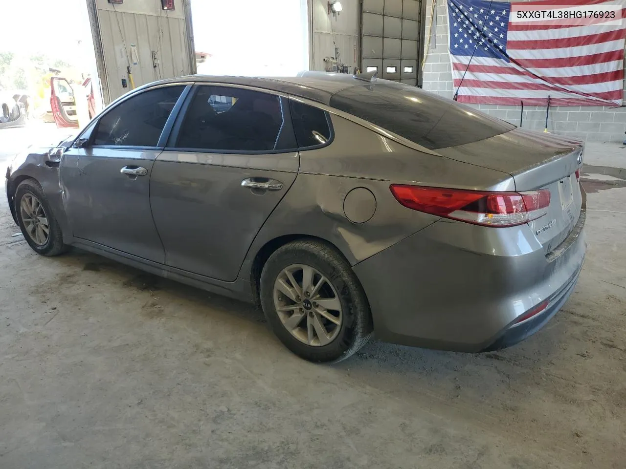 5XXGT4L38HG176923 2017 Kia Optima Lx