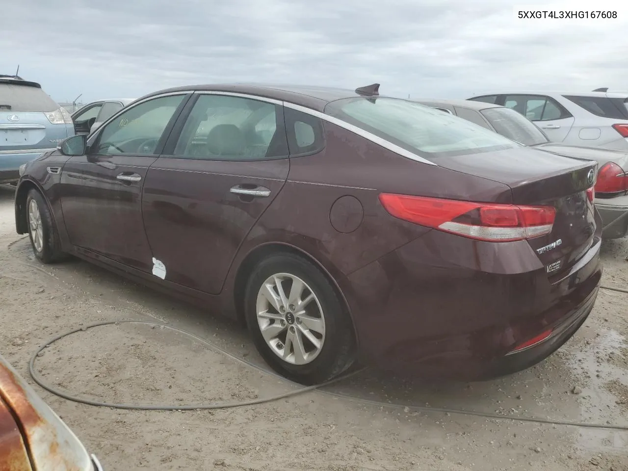 5XXGT4L3XHG167608 2017 Kia Optima Lx