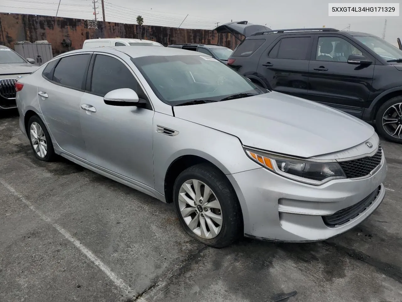 2017 Kia Optima Lx VIN: 5XXGT4L34HG171329 Lot: 75668284