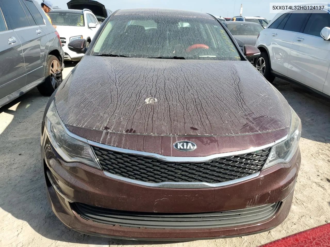 2017 Kia Optima Lx VIN: 5XXGT4L32HG124137 Lot: 76233354