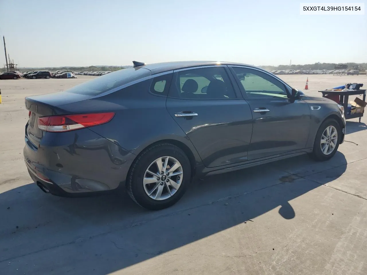 2017 Kia Optima Lx VIN: 5XXGT4L39HG154154 Lot: 76281424