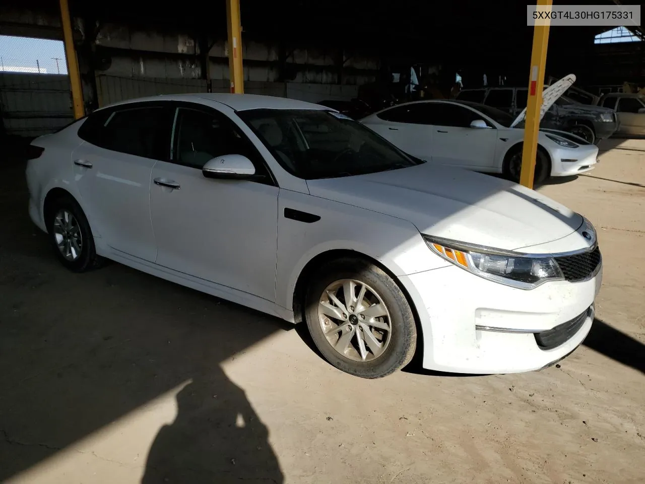 5XXGT4L30HG175331 2017 Kia Optima Lx