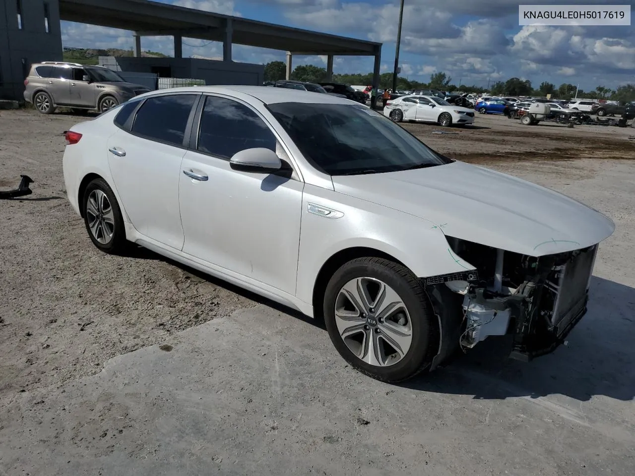 2017 Kia Optima Hybrid VIN: KNAGU4LE0H5017619 Lot: 77137684