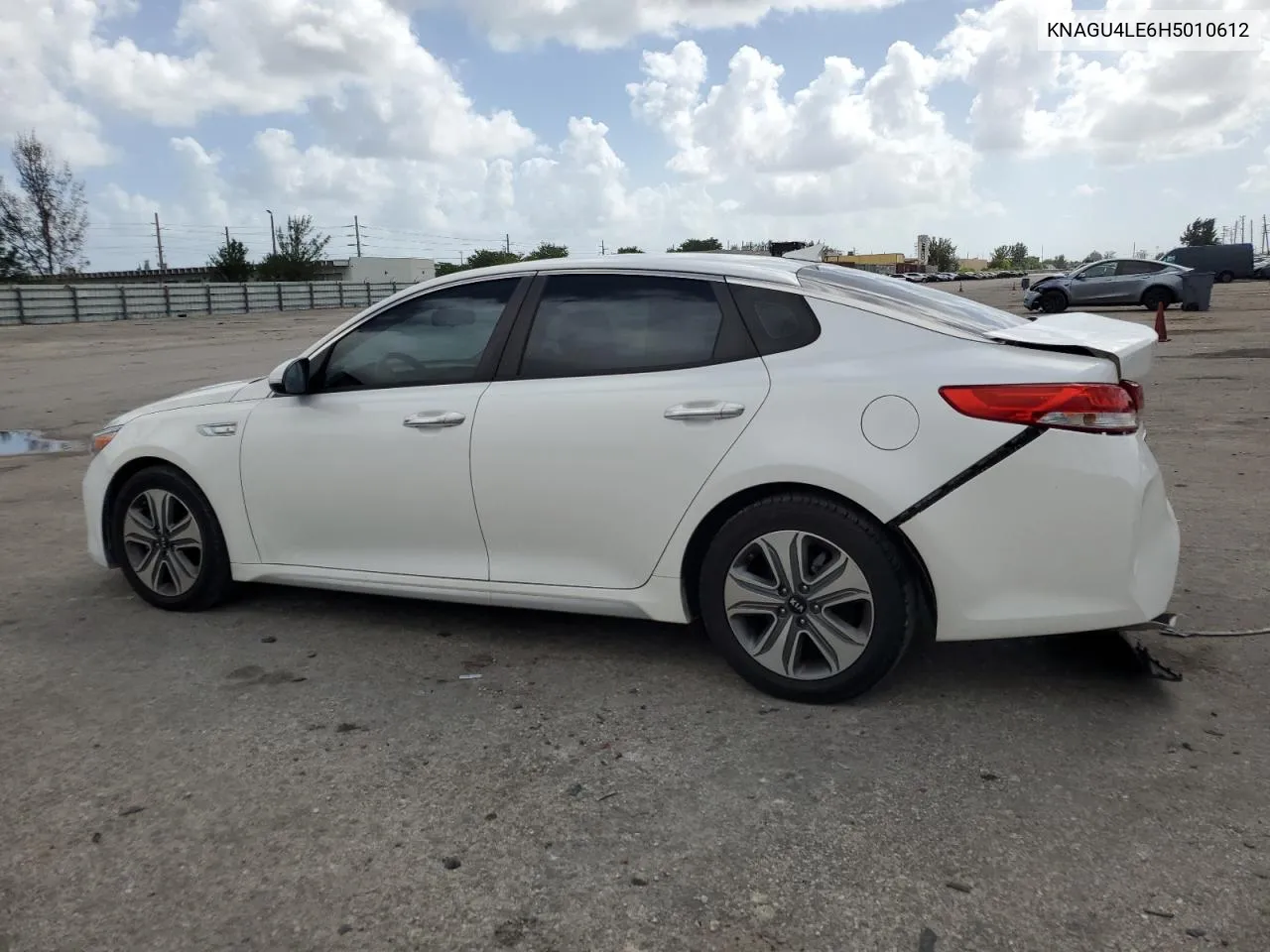 2017 Kia Optima Hybrid VIN: KNAGU4LE6H5010612 Lot: 78814434