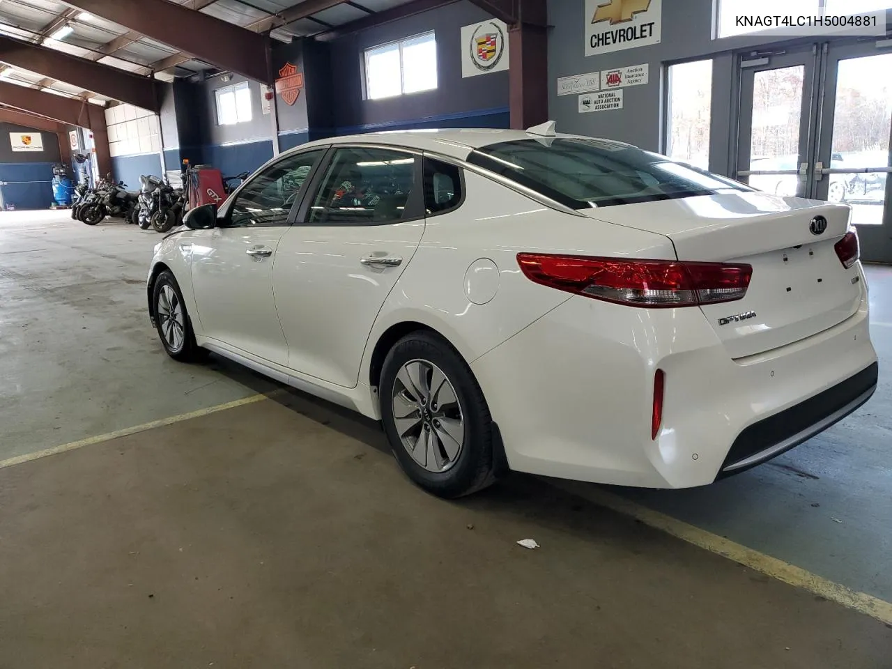 2017 Kia Optima Hybrid VIN: KNAGT4LC1H5004881 Lot: 78818444