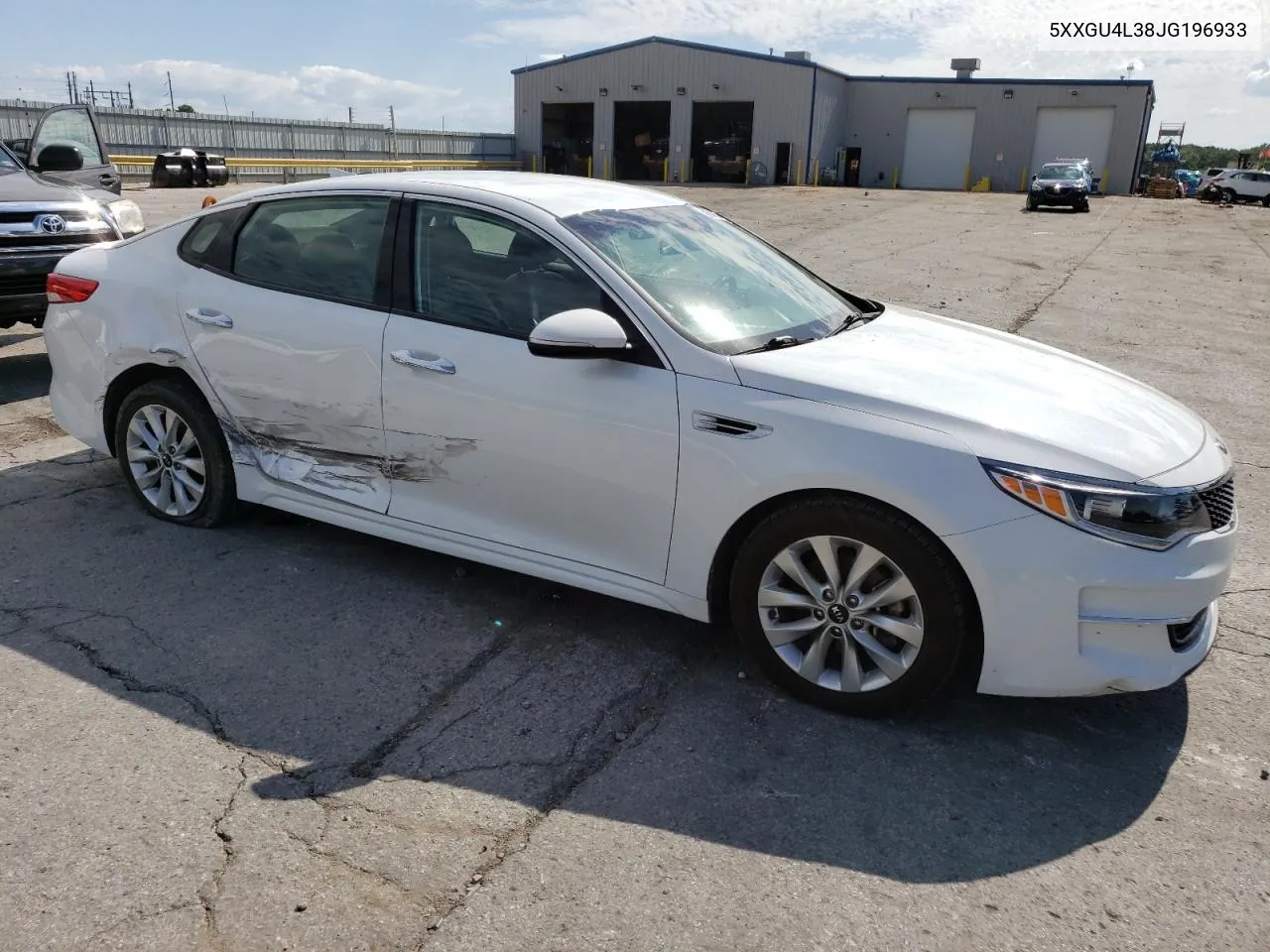 5XXGU4L38JG196933 2018 Kia Optima Ex