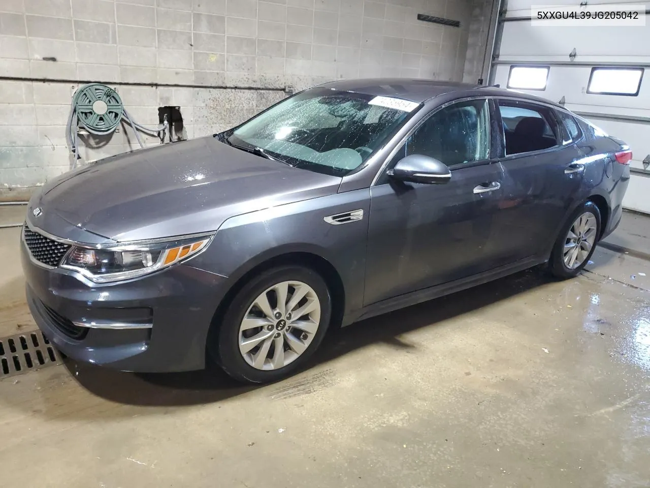 5XXGU4L39JG205042 2018 Kia Optima Ex