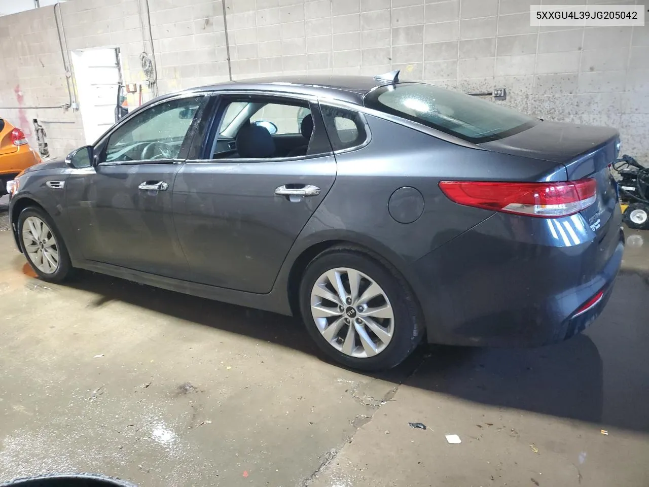 5XXGU4L39JG205042 2018 Kia Optima Ex