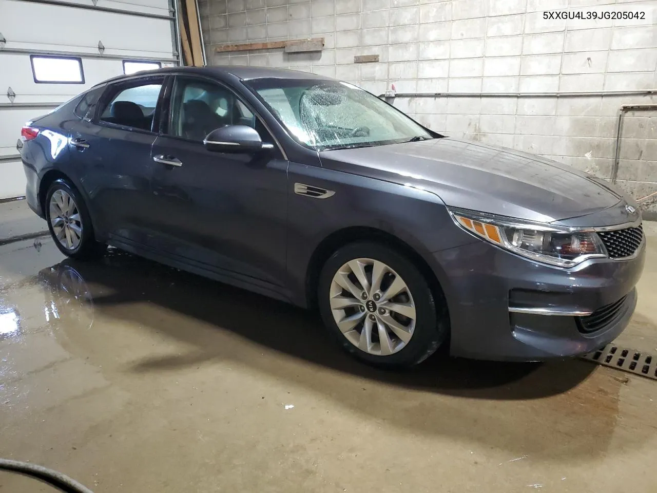 5XXGU4L39JG205042 2018 Kia Optima Ex