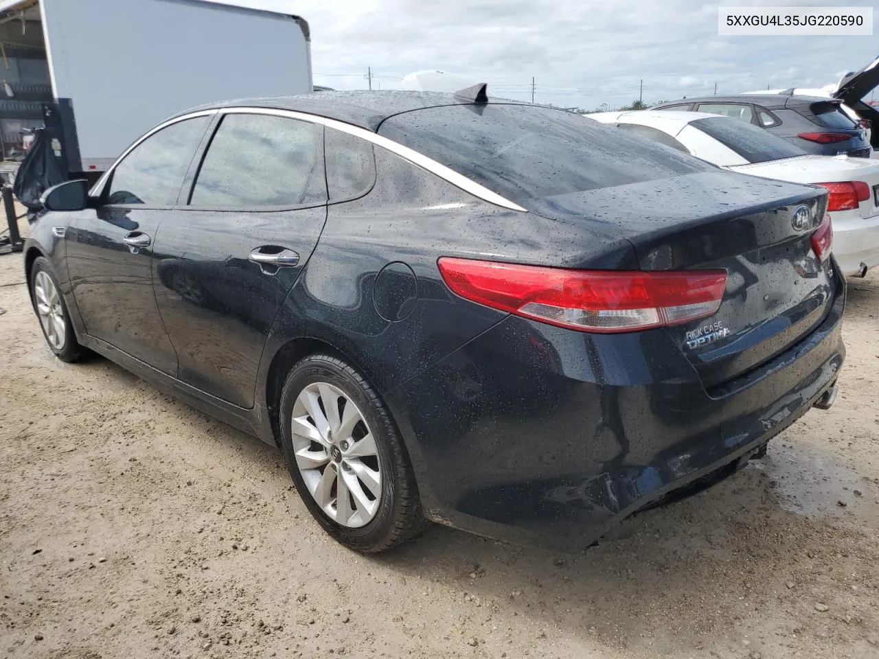 5XXGU4L35JG220590 2018 Kia Optima Ex