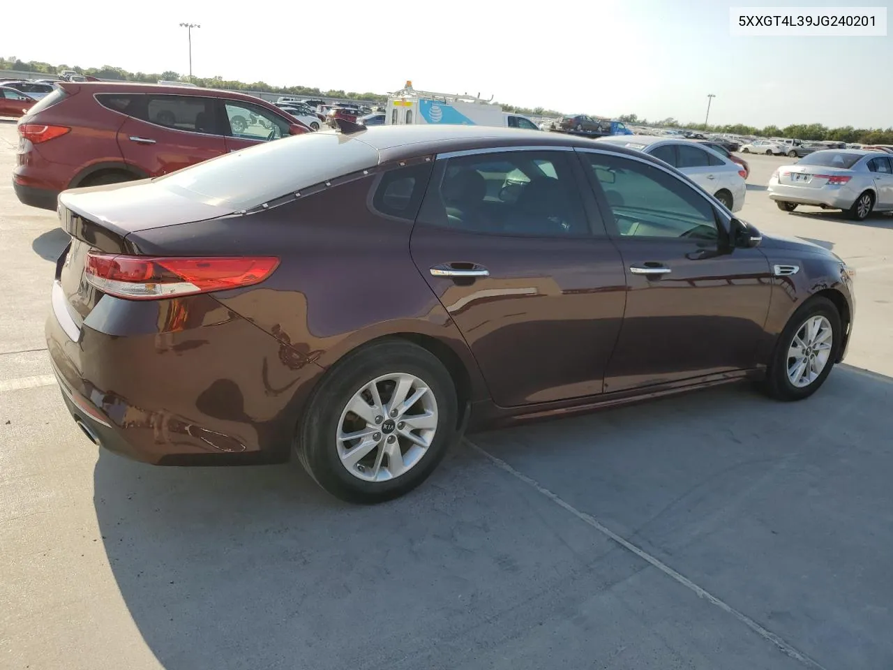 5XXGT4L39JG240201 2018 Kia Optima Lx