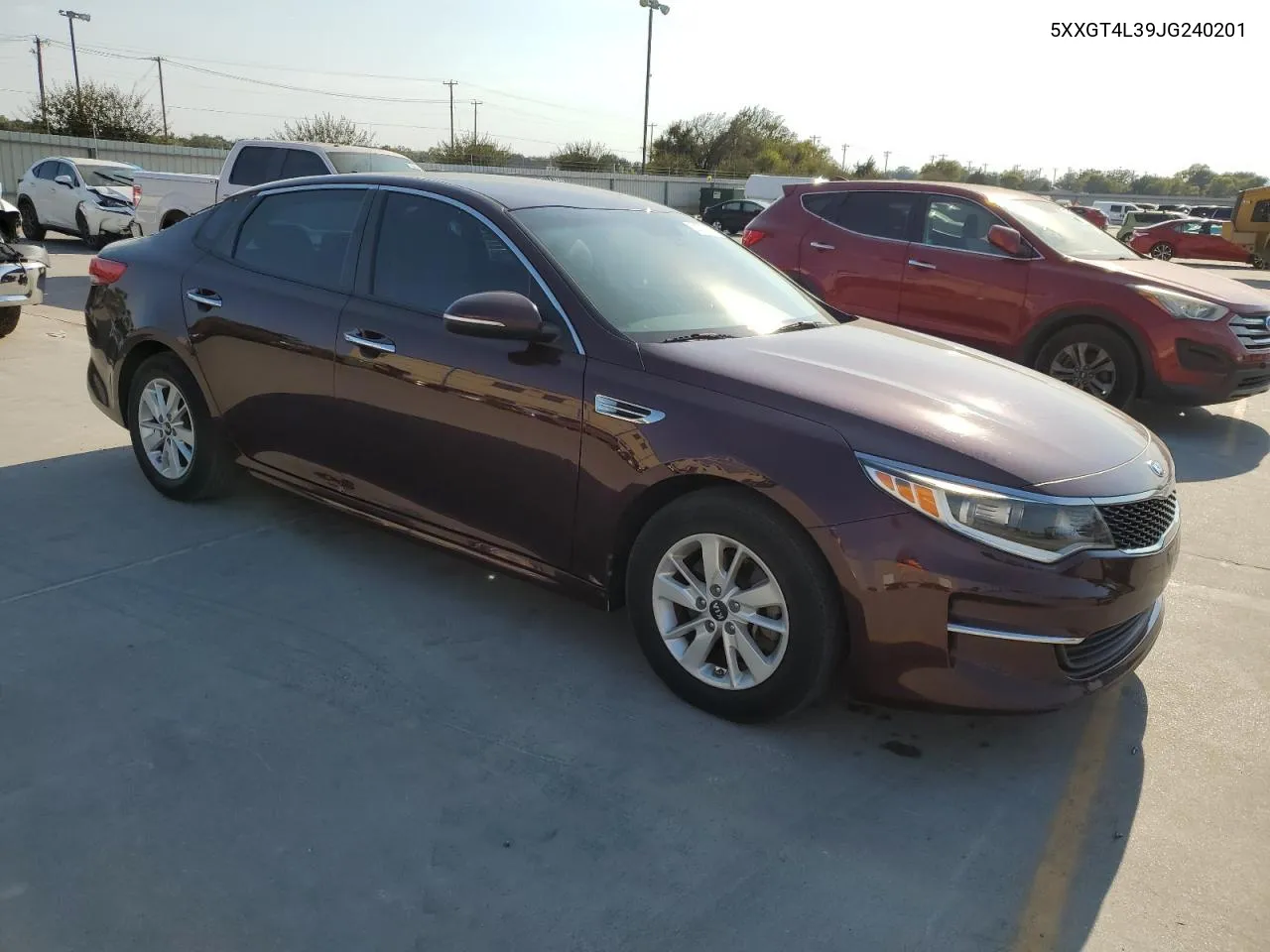 2018 Kia Optima Lx VIN: 5XXGT4L39JG240201 Lot: 74703234