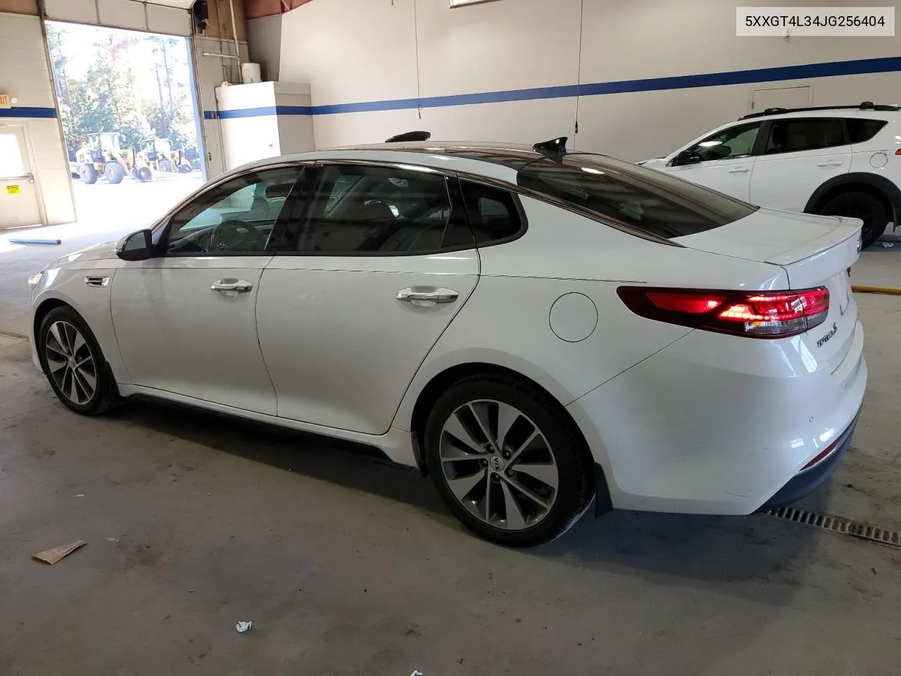 2018 Kia Optima Lx VIN: 5XXGT4L34JG256404 Lot: 77335304