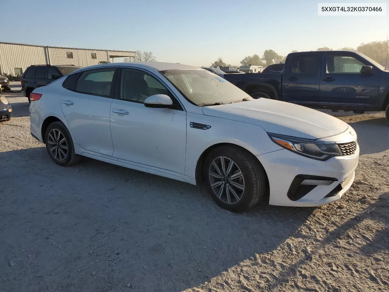 5XXGT4L32KG370466 2019 Kia Optima Lx