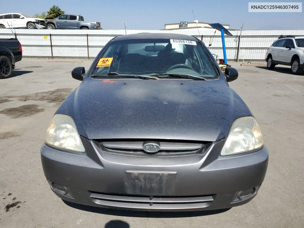 KNADC125946307495 2004 Kia Rio