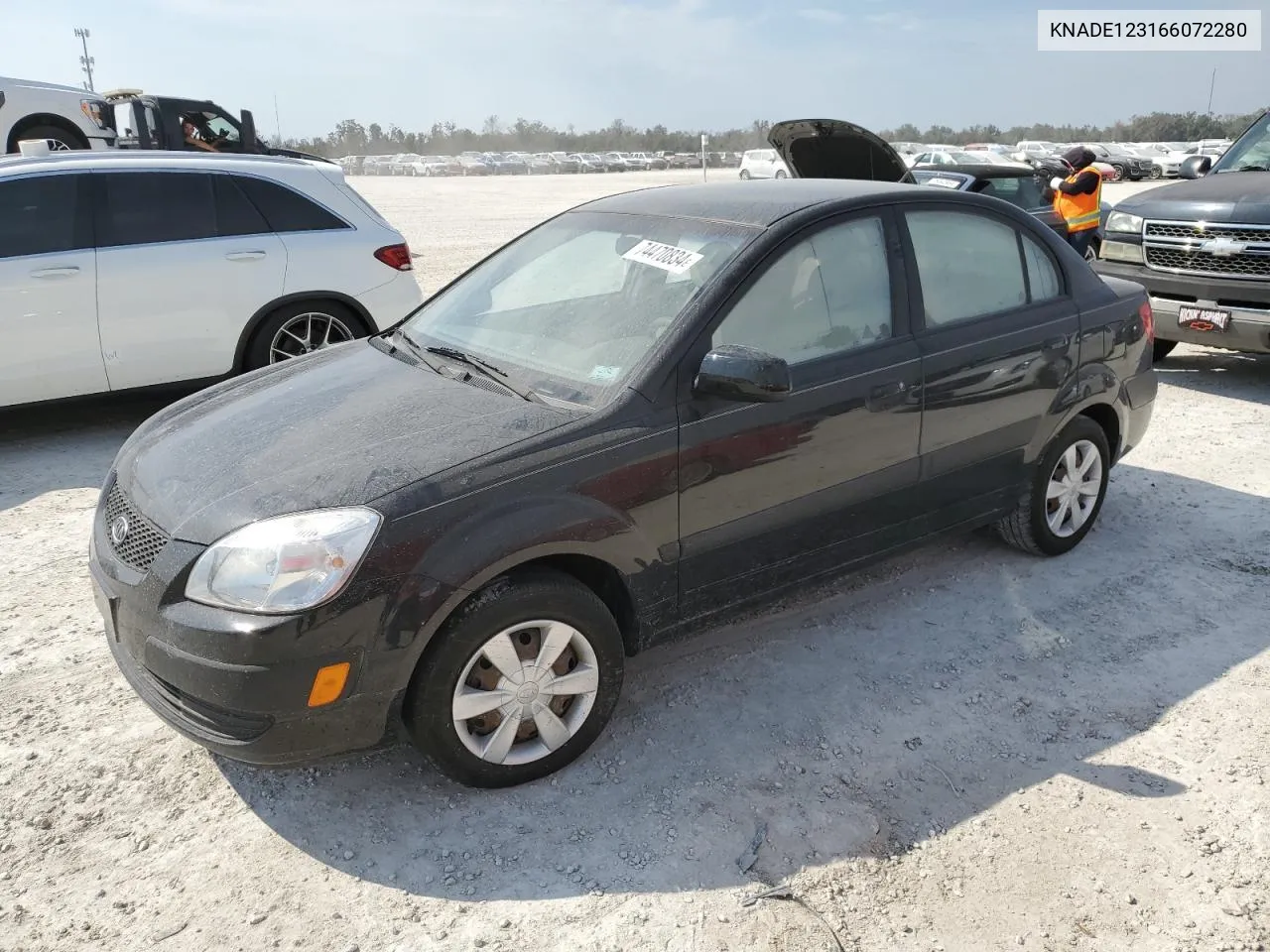 2006 Kia Rio VIN: KNADE123166072280 Lot: 74470834