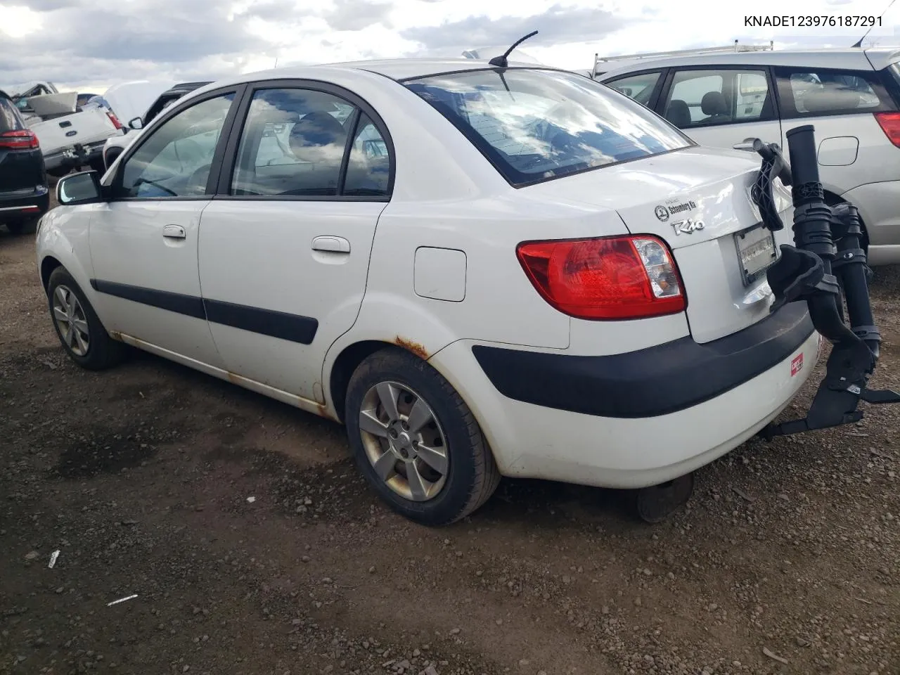 2007 Kia Rio Base VIN: KNADE123976187291 Lot: 74561344