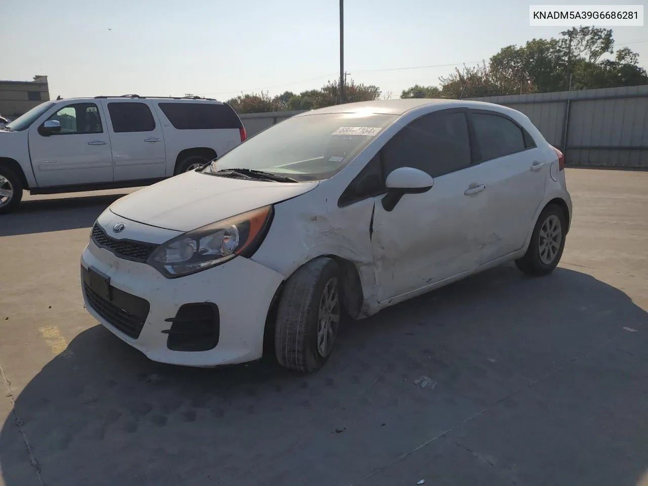 2016 Kia Rio Lx VIN: KNADM5A39G6686281 Lot: 68884354