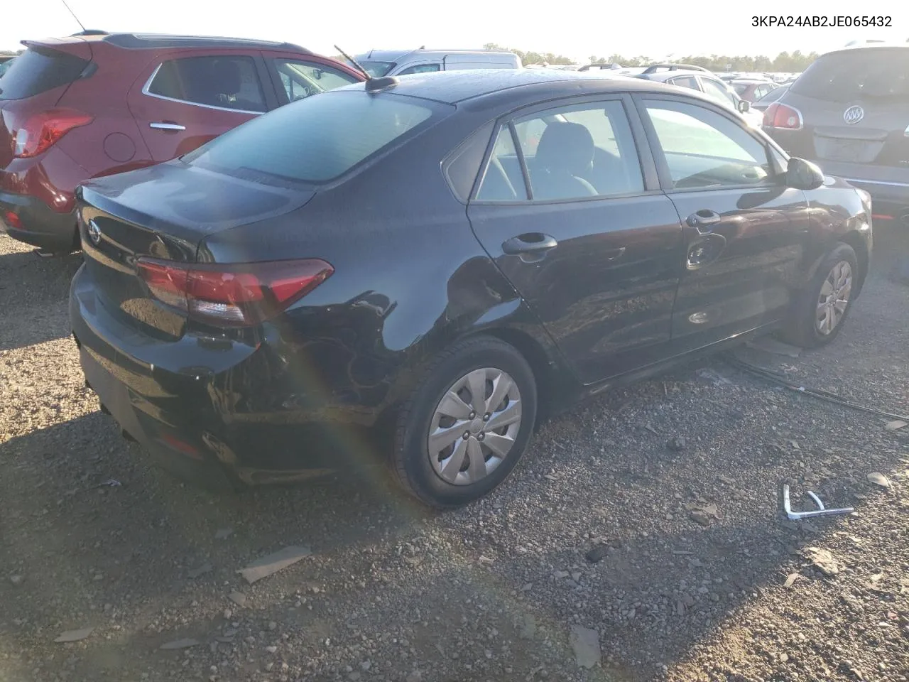 3KPA24AB2JE065432 2018 Kia Rio Lx