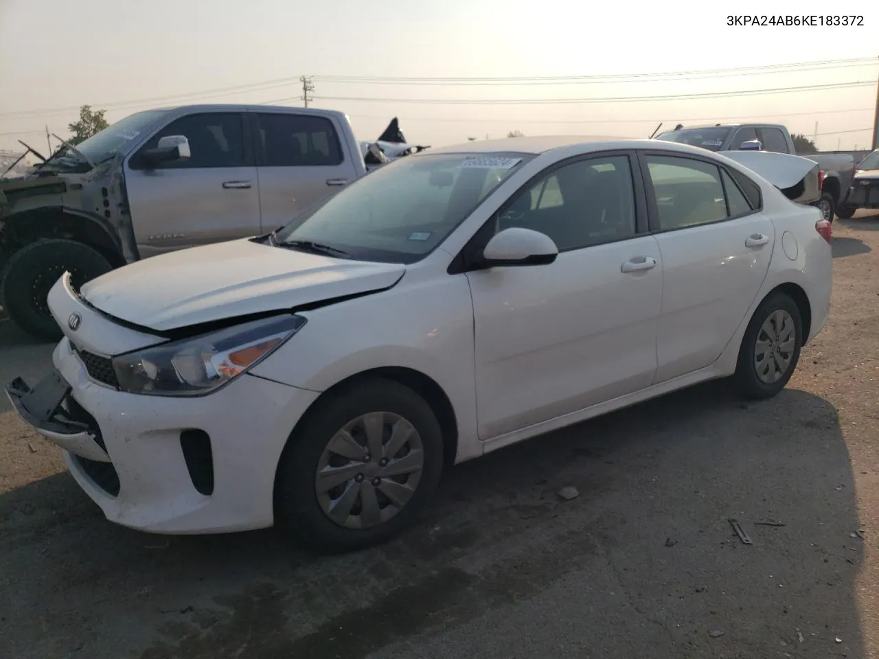 3KPA24AB6KE183372 2019 Kia Rio S