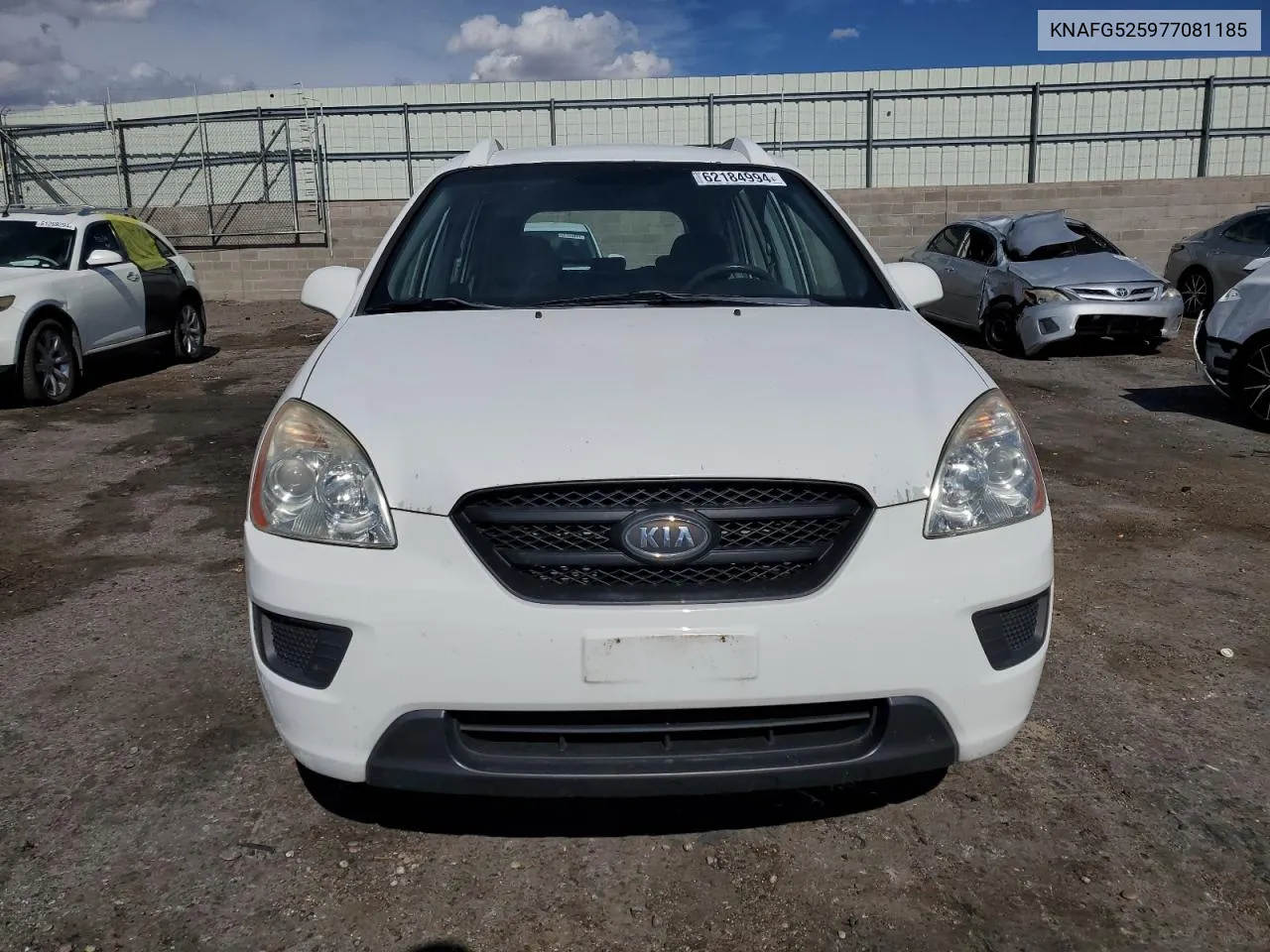 2007 Kia Rondo Base VIN: KNAFG525977081185 Lot: 62184994