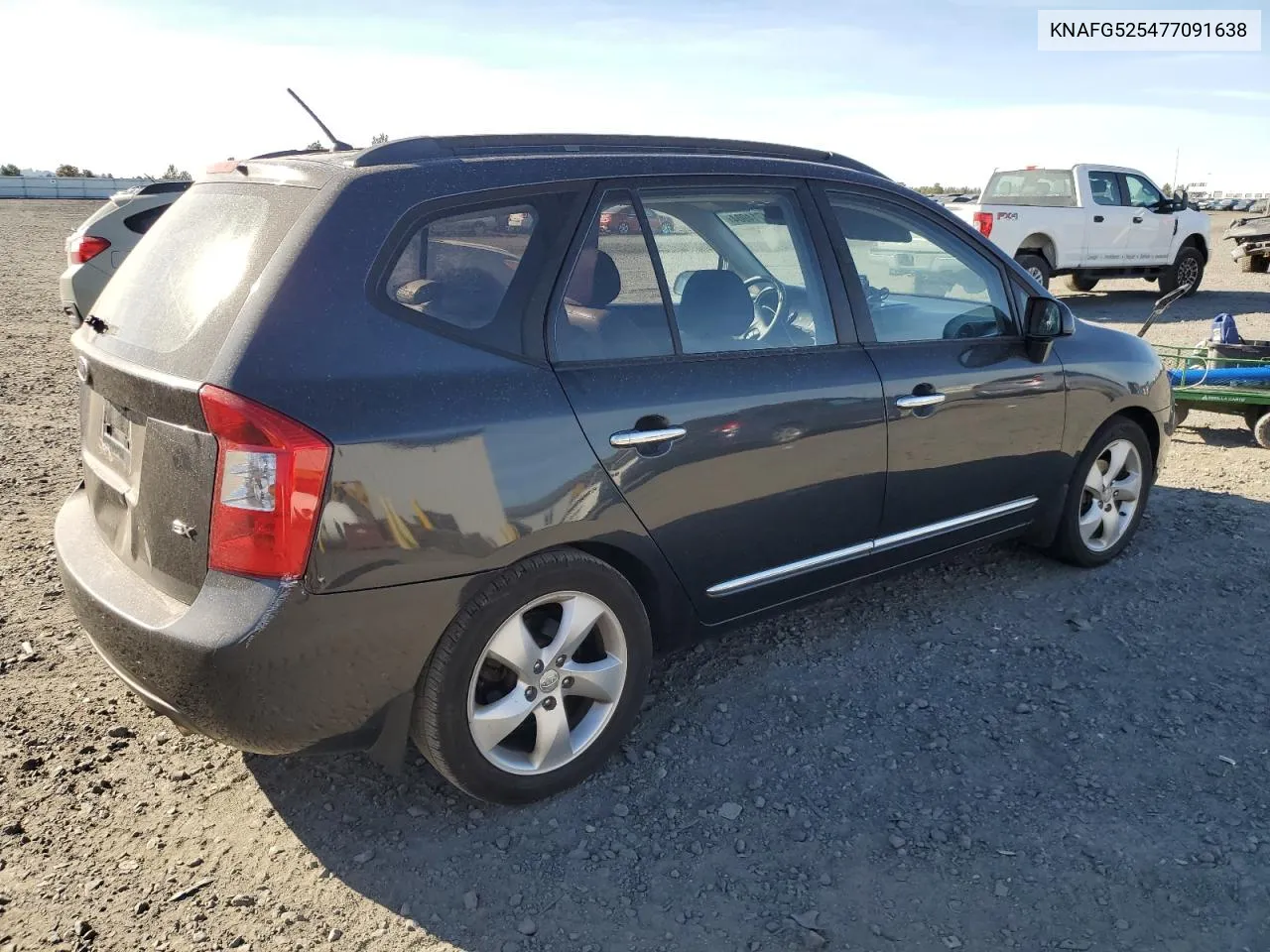 2007 Kia Rondo Base VIN: KNAFG525477091638 Lot: 71714004