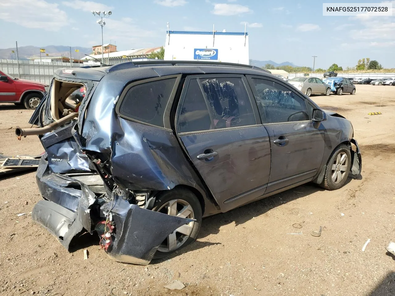 2007 Kia Rondo Base VIN: KNAFG525177072528 Lot: 75509334