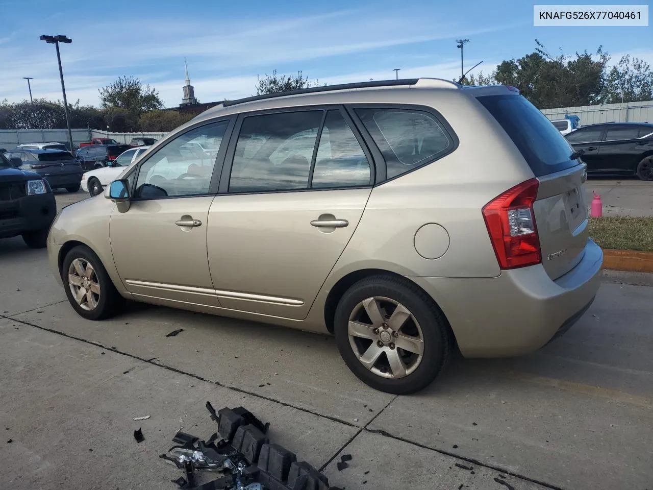 2007 Kia Rondo Lx VIN: KNAFG526X77040461 Lot: 77202004