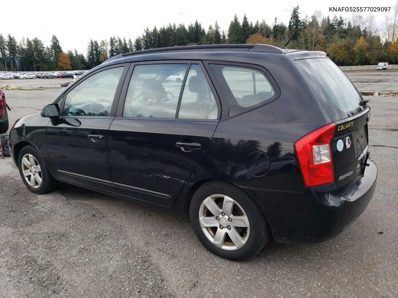 2007 Kia Rondo Base VIN: KNAFG525577029097 Lot: 78657174