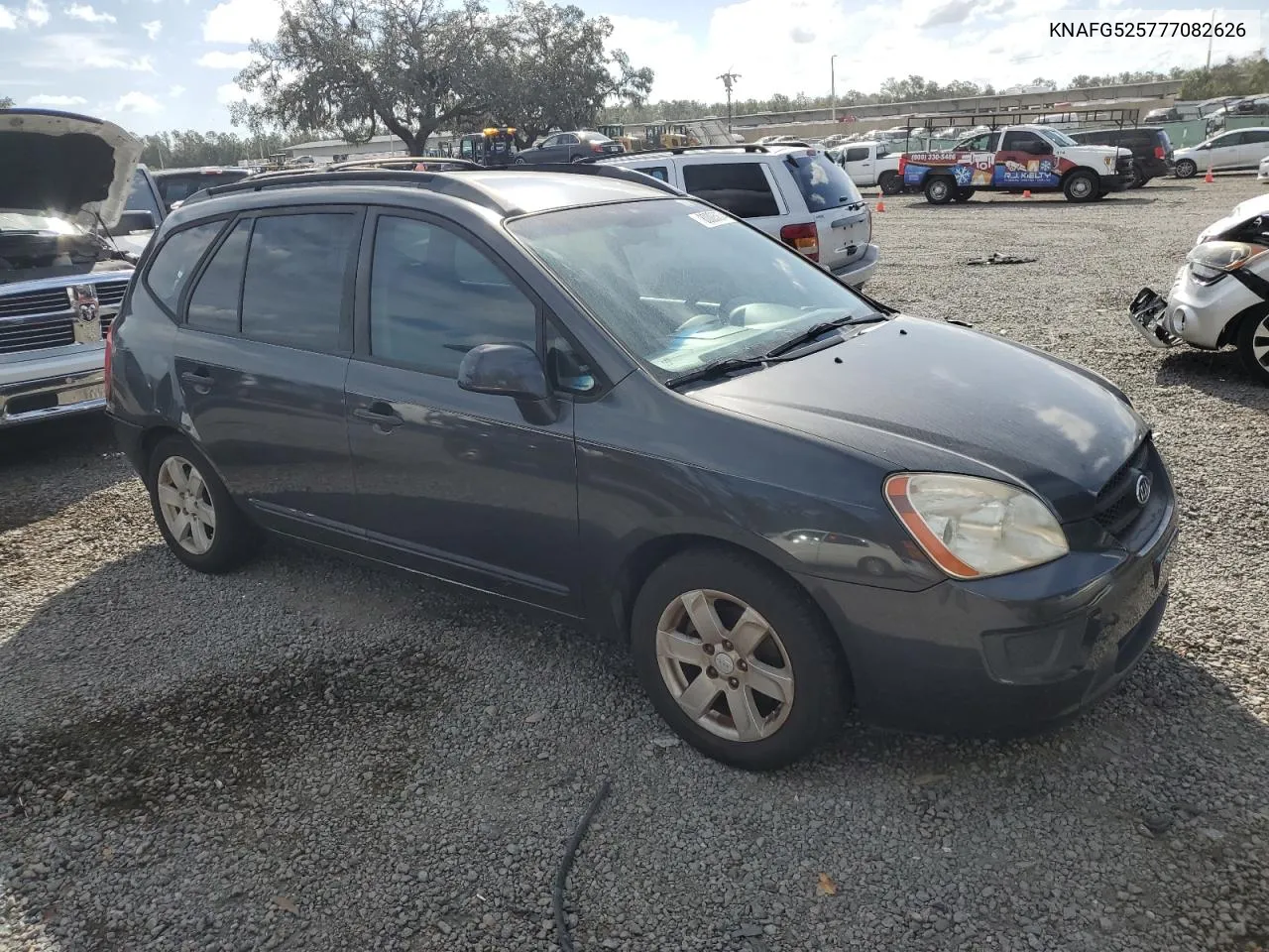 2007 Kia Rondo Base VIN: KNAFG525777082626 Lot: 80005874