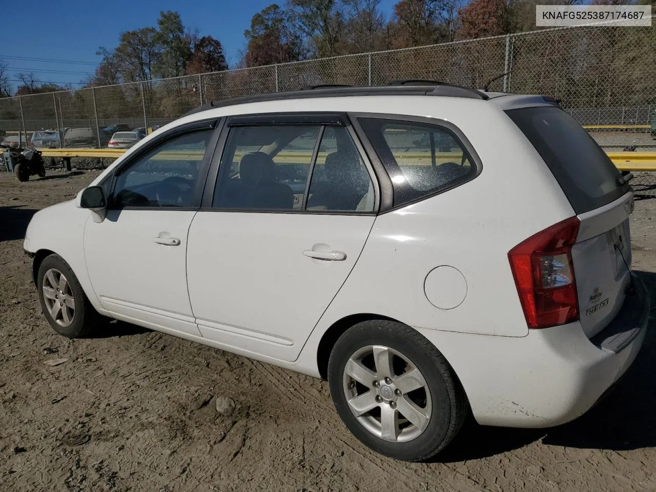 2008 Kia Rondo Base VIN: KNAFG525387174687 Lot: 79682984