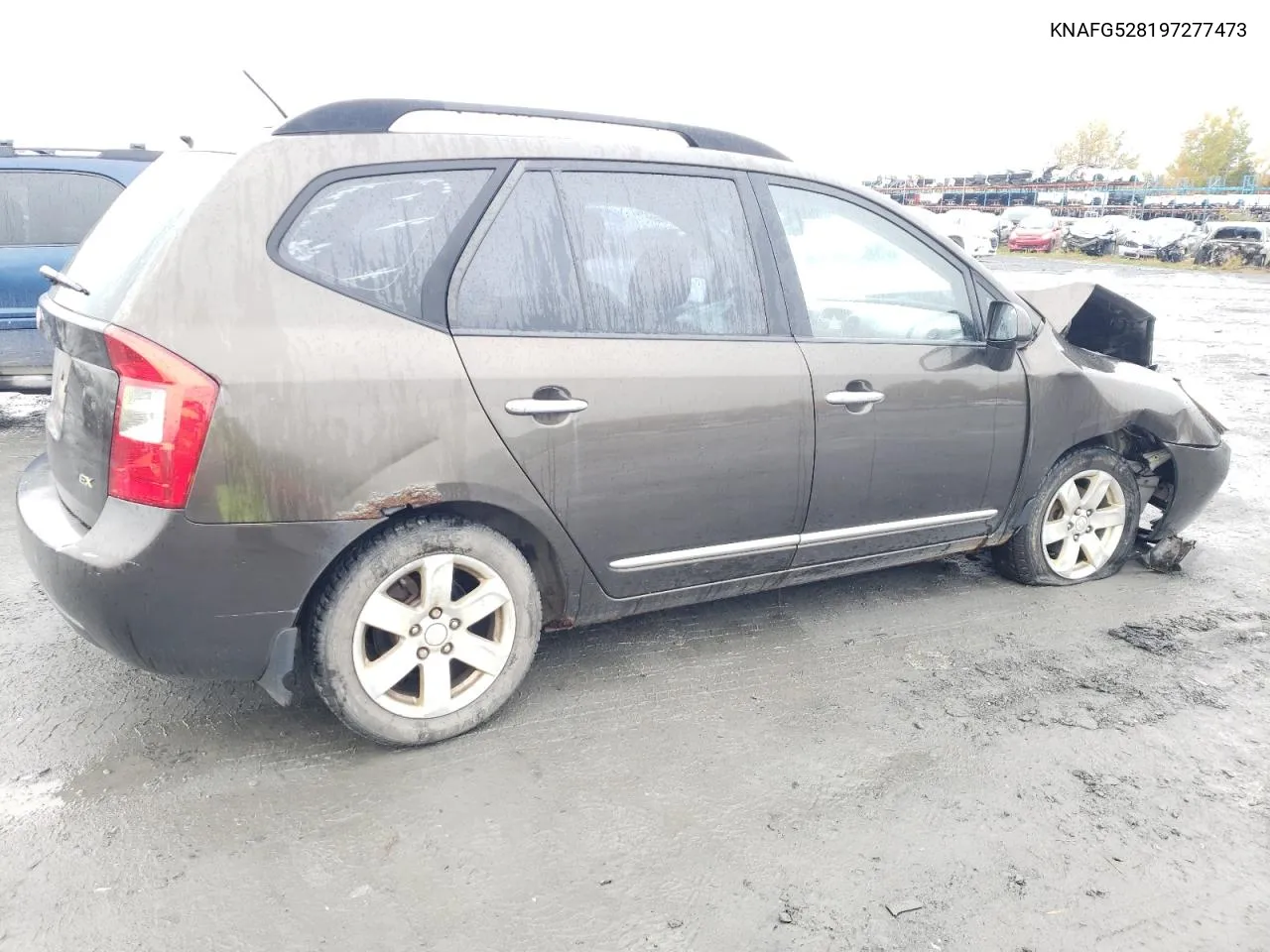 2009 Kia Rondo Base VIN: KNAFG528197277473 Lot: 75325864