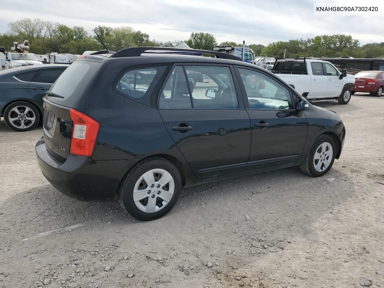 2010 Kia Rondo Lx VIN: KNAHG8C90A7302420 Lot: 73158324