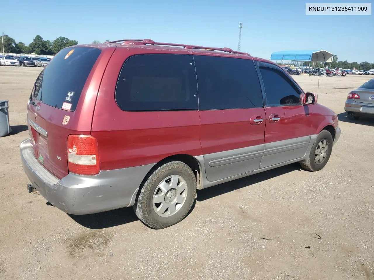 2003 Kia Sedona Ex VIN: KNDUP131236411909 Lot: 73715384