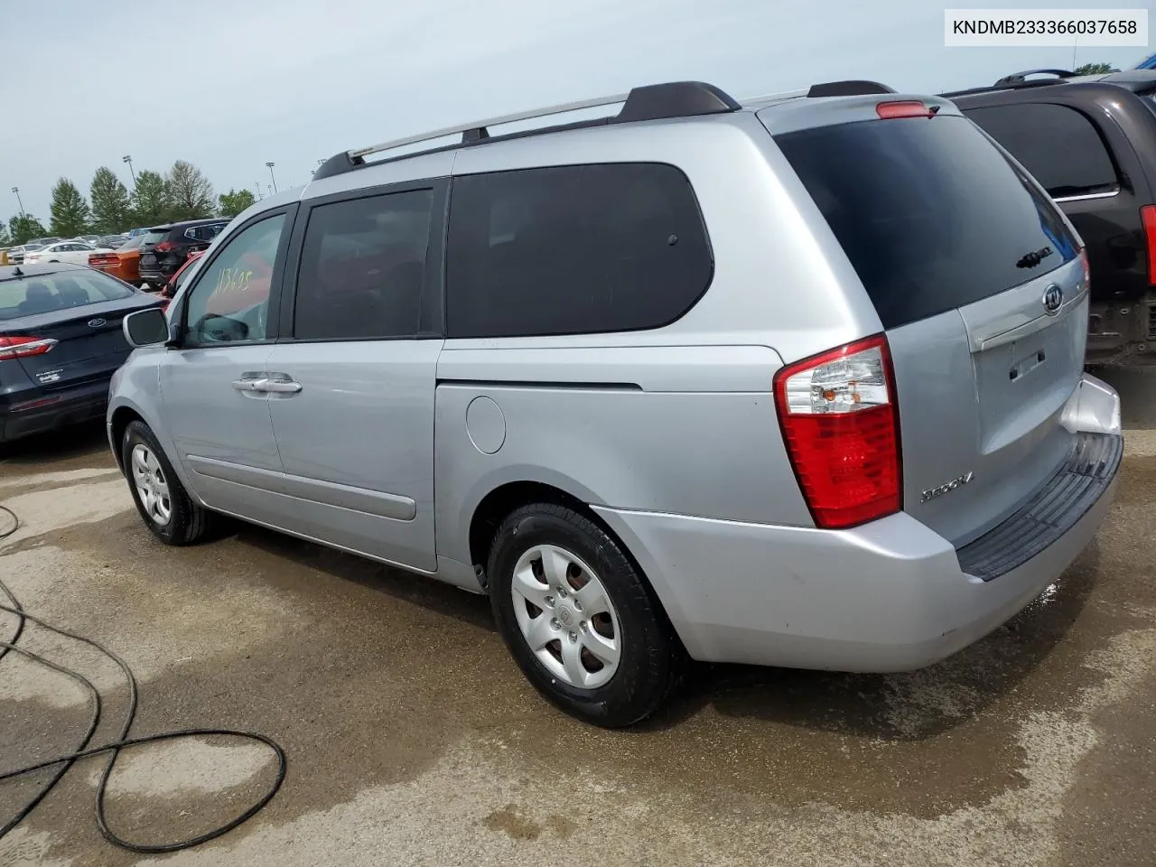 KNDMB233366037658 2006 Kia Sedona Ex