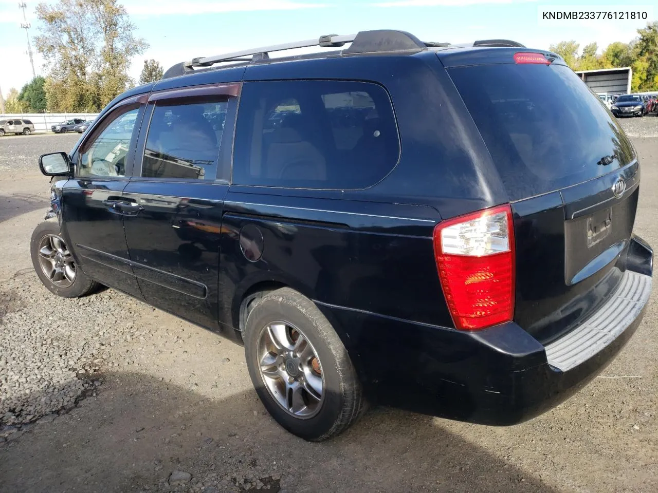 2007 Kia Sedona Ex VIN: KNDMB233776121810 Lot: 77229344