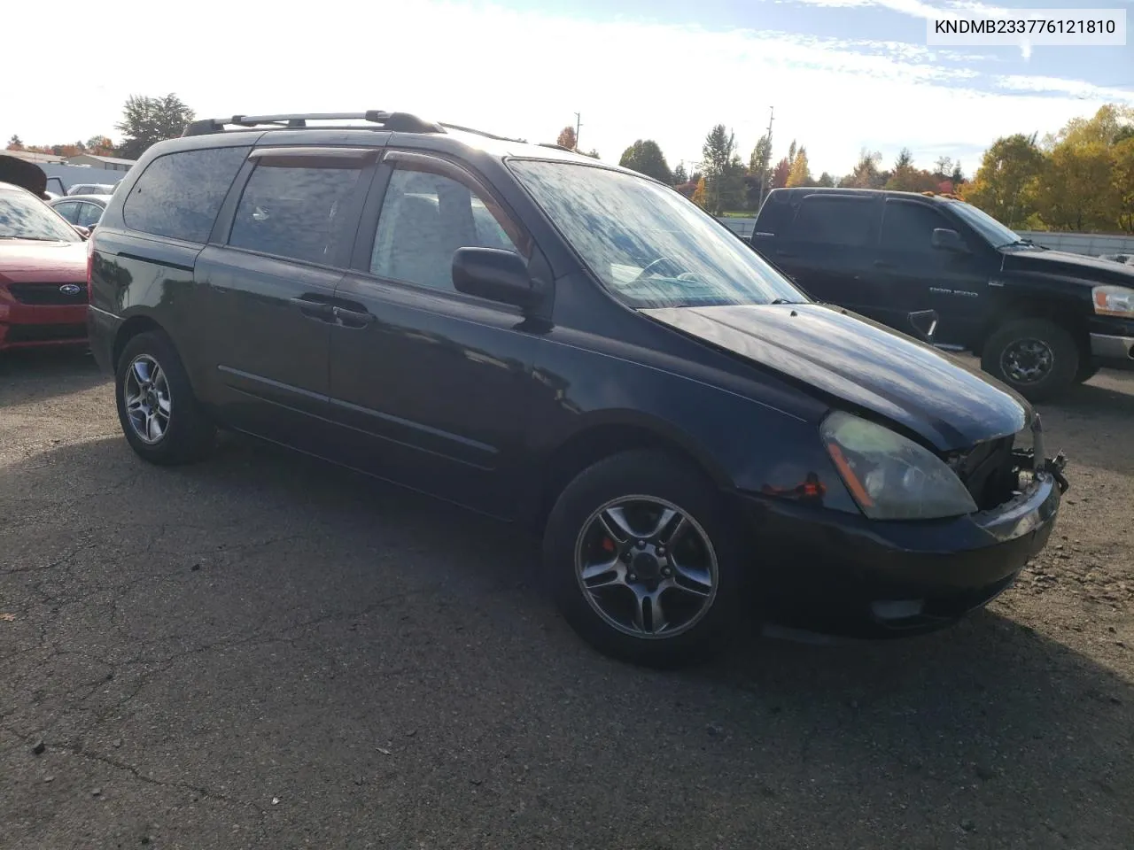 2007 Kia Sedona Ex VIN: KNDMB233776121810 Lot: 77229344