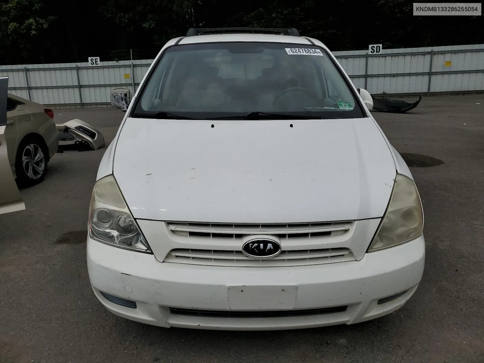 2008 Kia Sedona VIN: KNDMB133286255054 Lot: 62478834