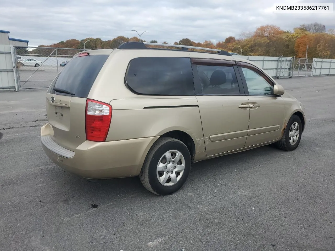 2008 Kia Sedona Ex VIN: KNDMB233586217761 Lot: 77362824