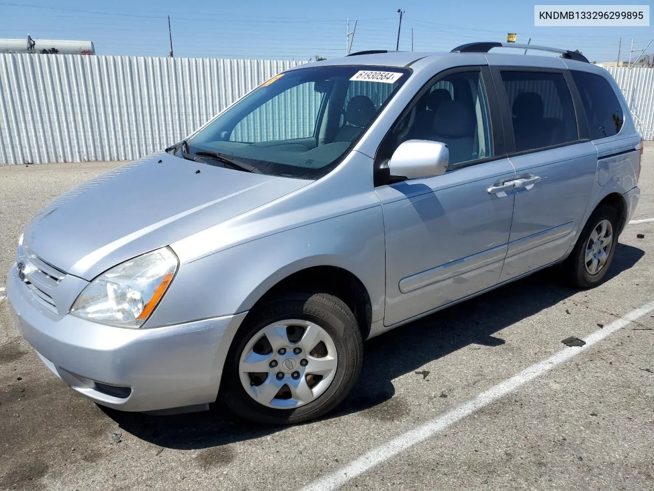 2009 Kia Sedona VIN: KNDMB133296299895 Lot: 61930584