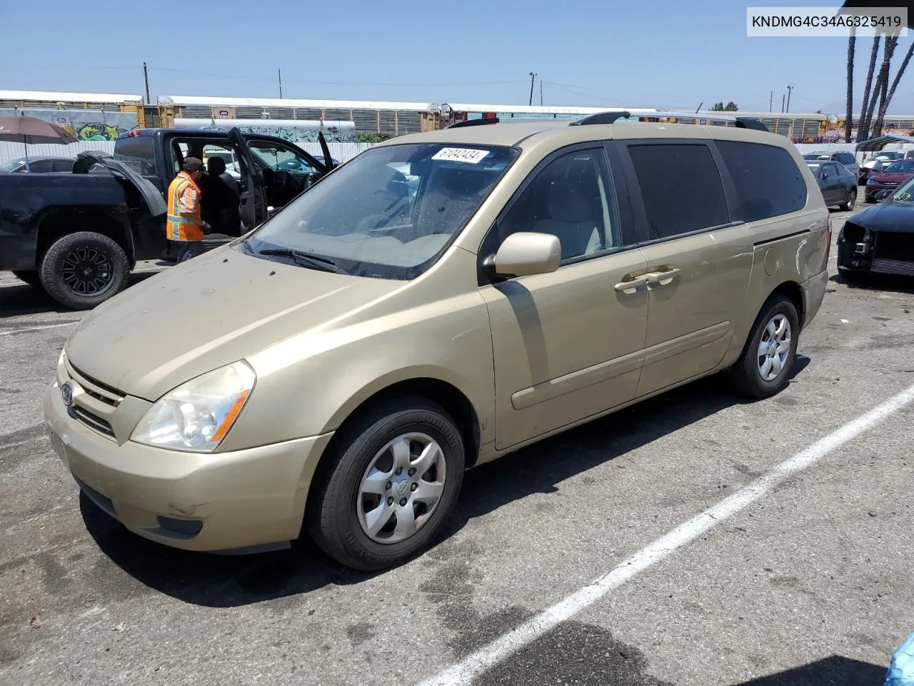 2010 Kia Sedona Lx VIN: KNDMG4C34A6325419 Lot: 61042434