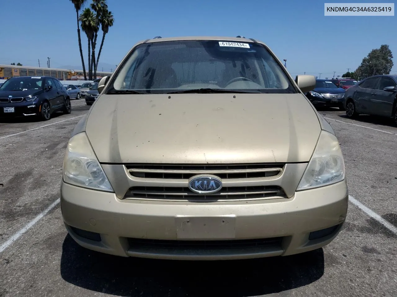 2010 Kia Sedona Lx VIN: KNDMG4C34A6325419 Lot: 61042434