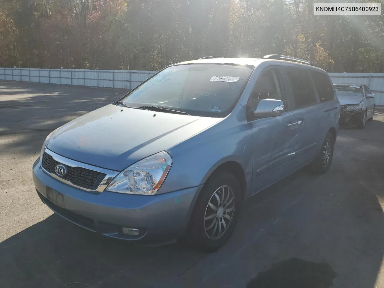 2011 Kia Sedona Ex VIN: KNDMH4C75B6400923 Lot: 75855444