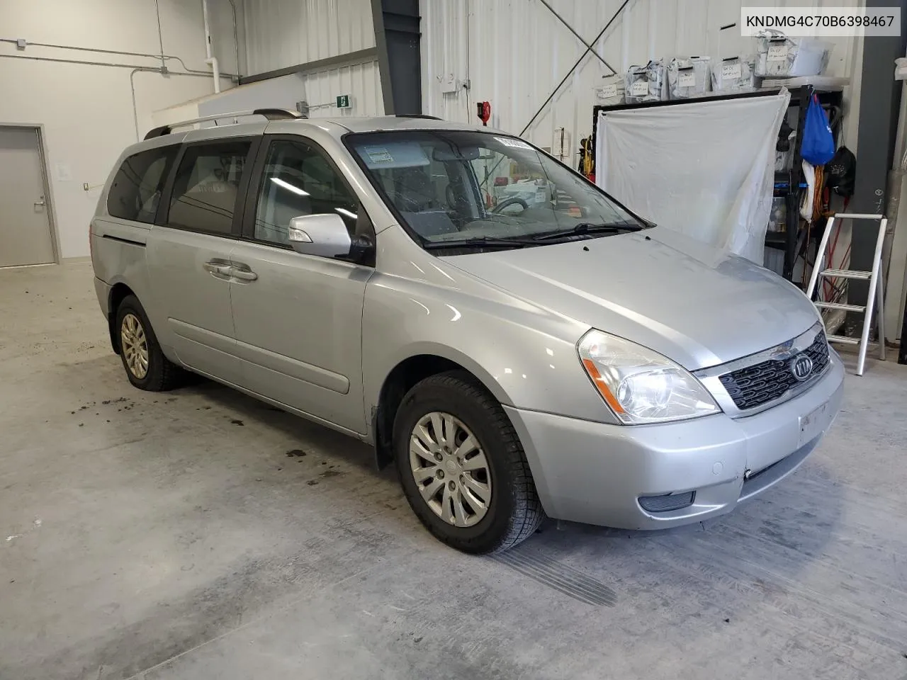 2011 Kia Sedona Lx VIN: KNDMG4C70B6398467 Lot: 79180674