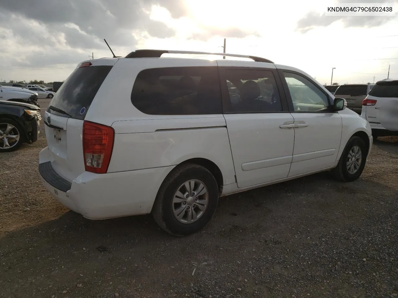 KNDMG4C79C6502438 2012 Kia Sedona Lx