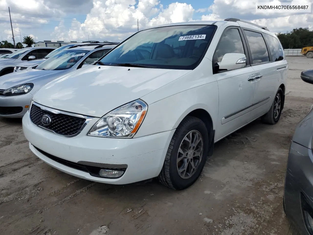 2014 Kia Sedona Ex VIN: KNDMH4C70E6568487 Lot: 74682134