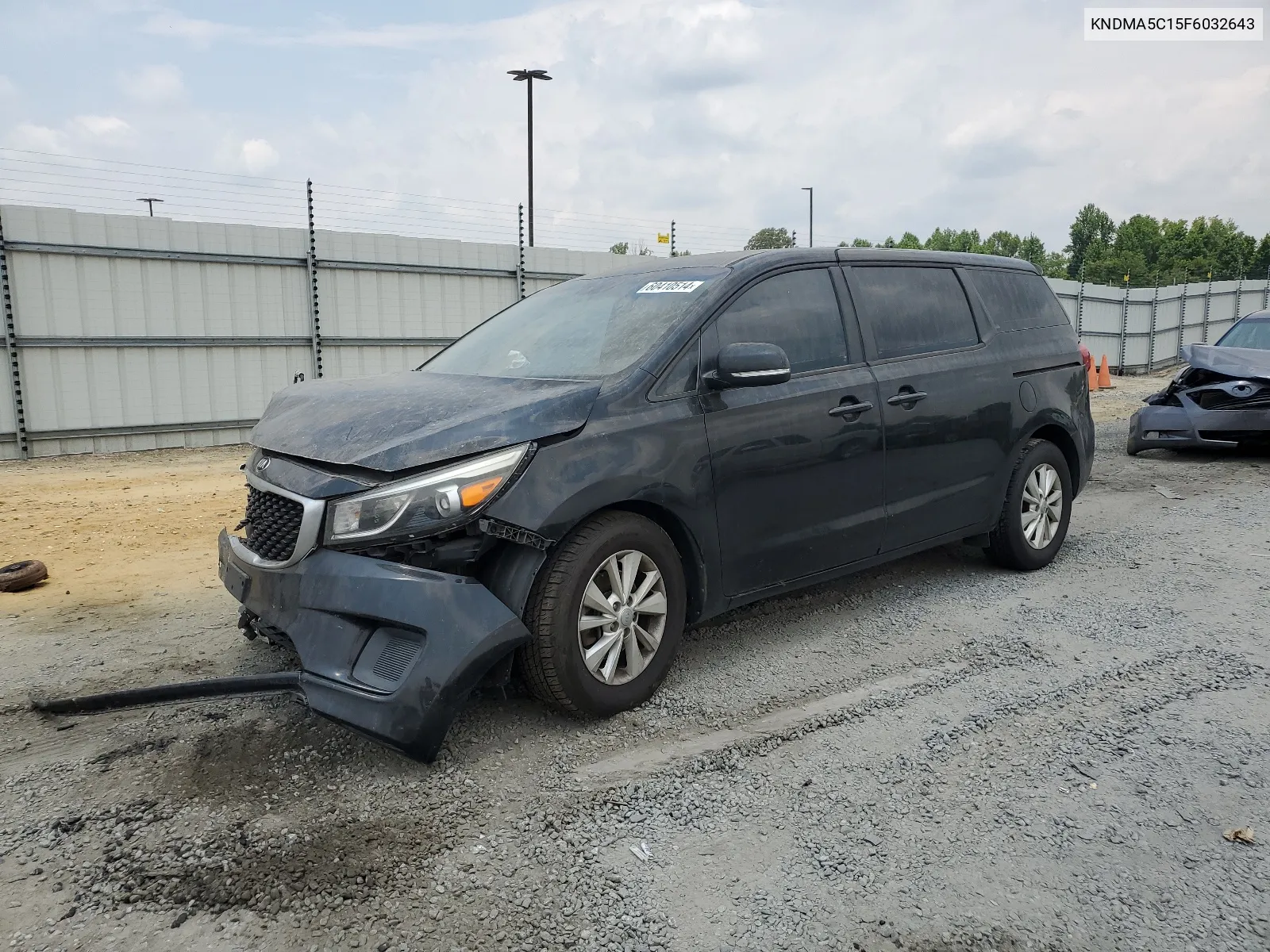 2015 Kia Sedona L VIN: KNDMA5C15F6032643 Lot: 60410514