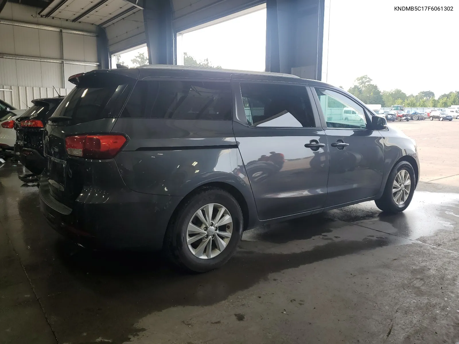 KNDMB5C17F6061302 2015 Kia Sedona Lx